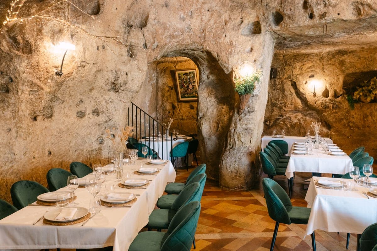 Il Ristorante — tavolo con vista sul borgo